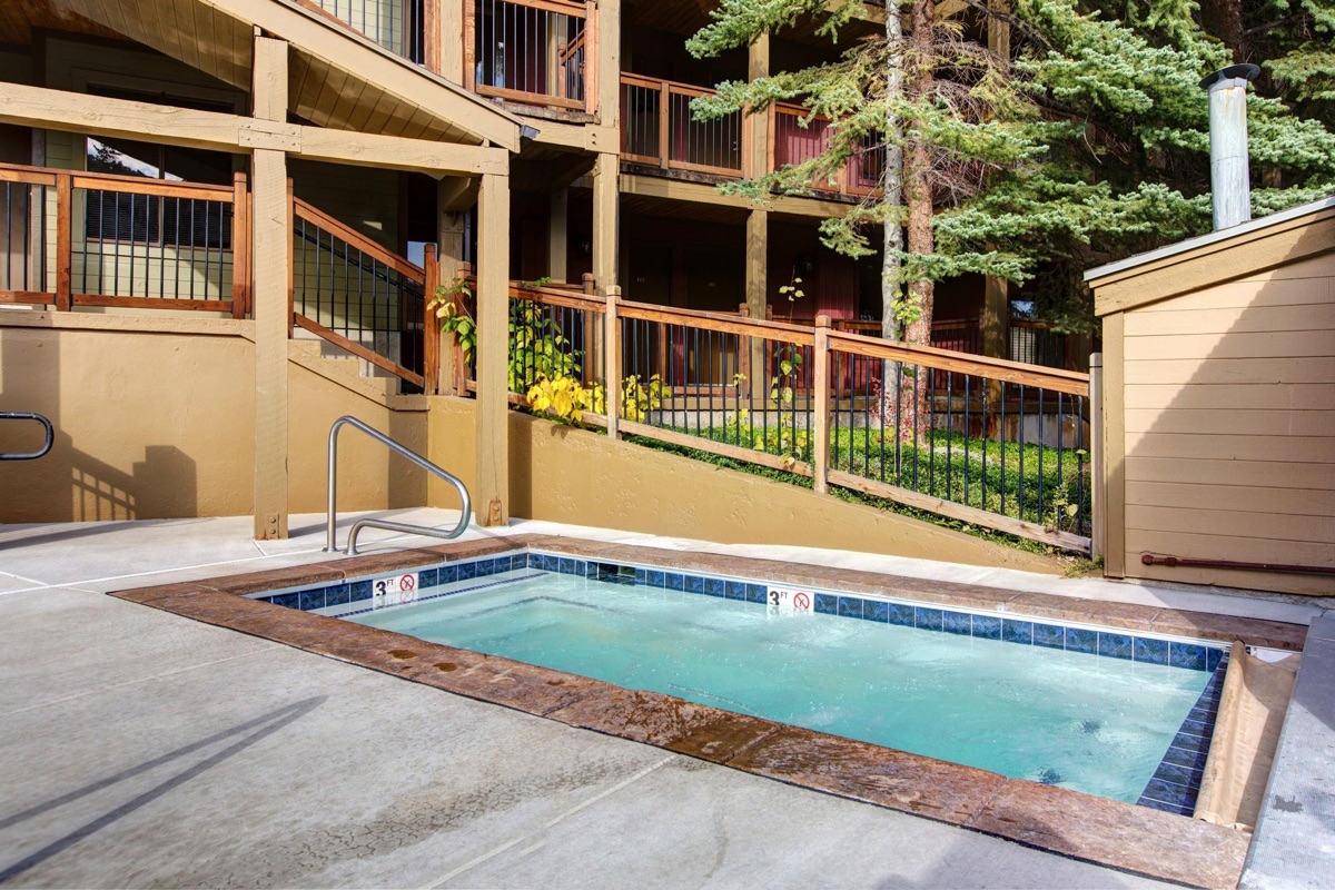 Hot tub
